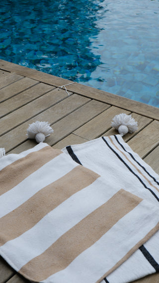 Coussin rectangulaire en coton – par Jolila