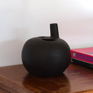Vase carbon