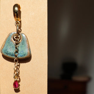 Boucle d'oreille Orée prune